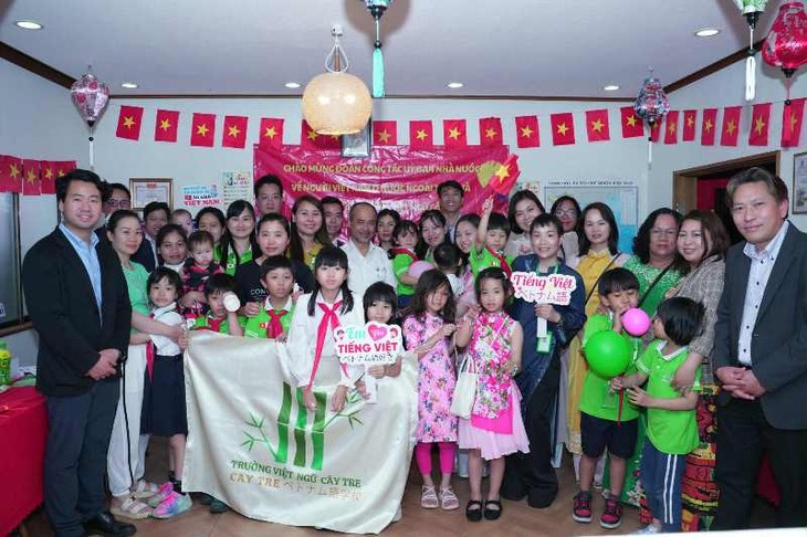 Khích lệ việc dạy và học tiếng Việt tại Nhật Bản